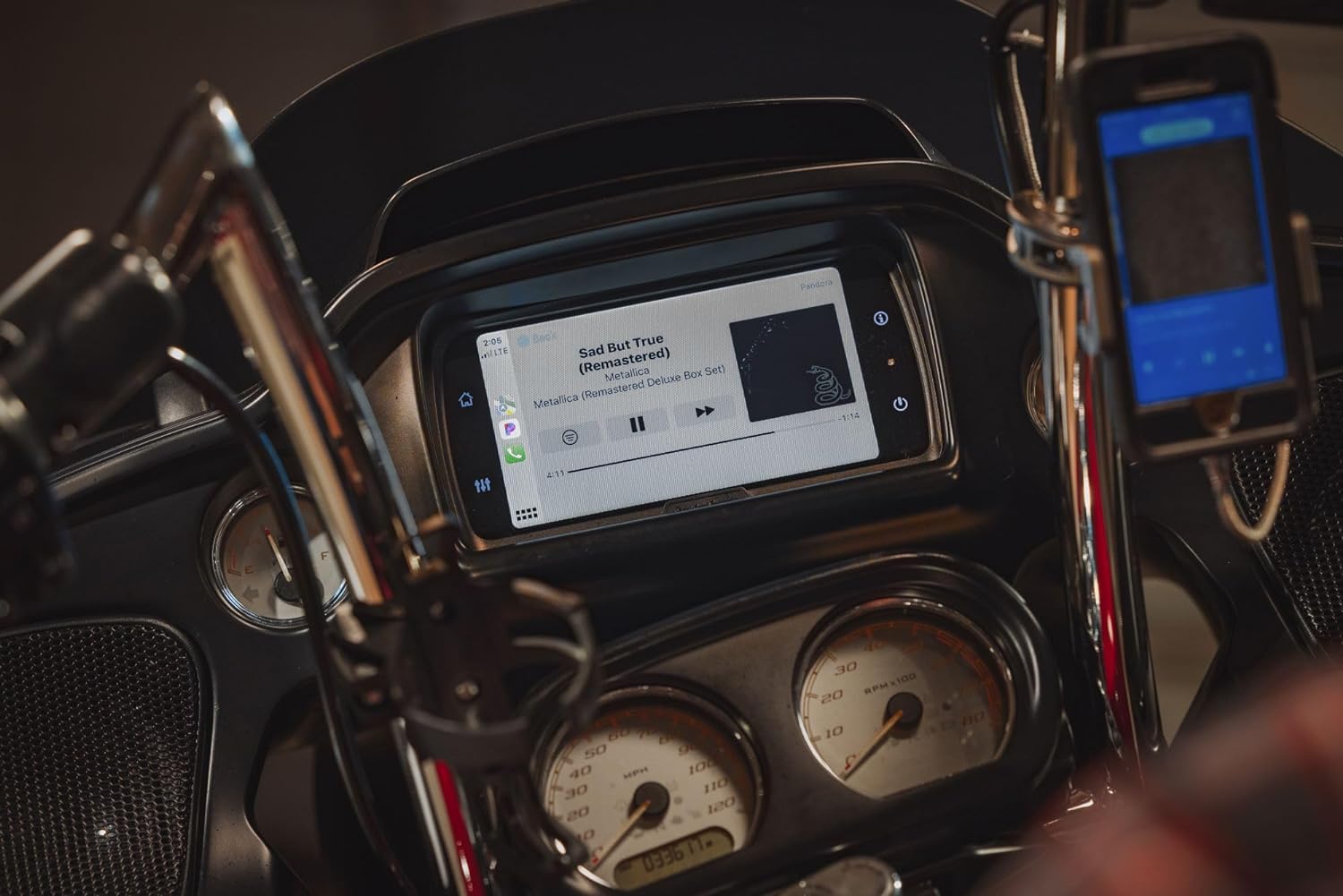 Rockford Fosgate Harley stereo upgrade PMX-HD14 with 7 inch display