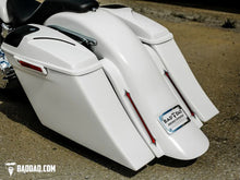 Load image into Gallery viewer, Havoc Roar Stereo HRS-ST-1104.6 BADDAD Softail 6-Speaker Surround Sound
