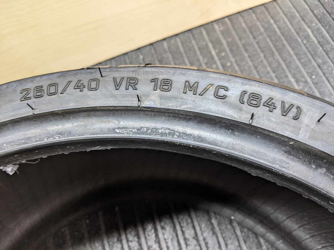 CLEARANCE ITEM  ME880 Marathon 260/40R18