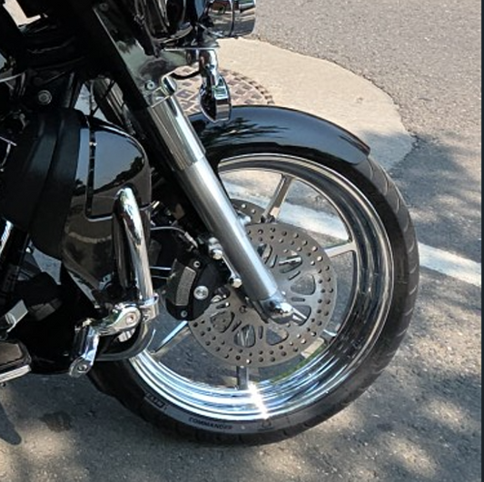 Harley-Davidson fat tire kit wheel upgrade in Canada – Chrome Solis billet wheel (18x5.5 dual disc)