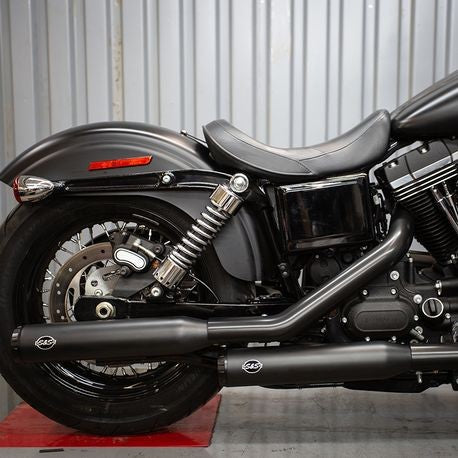 GRAND NATIONAL® SLIP-ONS 1995–2009 DYNA® MODELS with STAGGERED EXHAUST–Black
