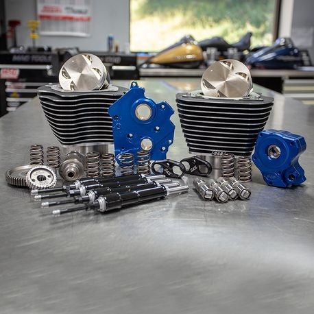Power Package - 124" CI Oil Cooled, Gear Drive with Highlighted Fins and Black Pushrod tubes for 107" M8