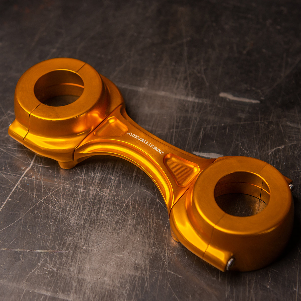 METHOD® FORK BRACE, GOLD