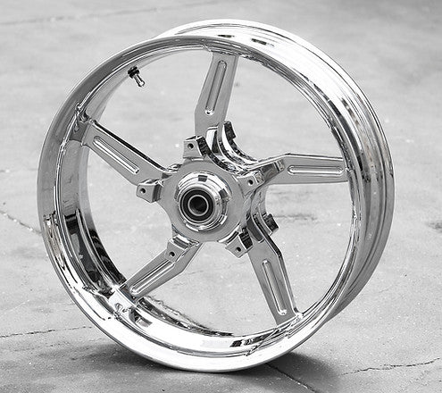 18X5.5 AGGRESSOR CHROME