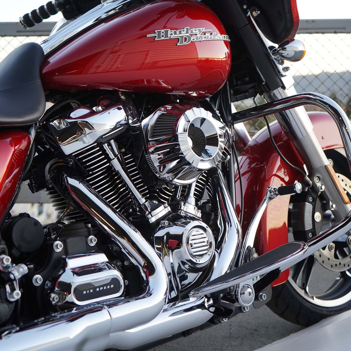 DEEP CUT® INVERTED SERIES AIR CLEANER, CHROME