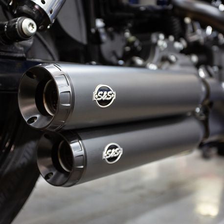 GRAND NATIONAL® SLIP-ONS for 2008–2017 DYNA® MODELS with 2-1-2 EXHAUST–Black
