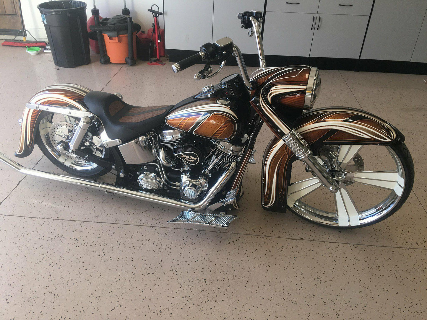 CONTRABAND FRONT WHEEL