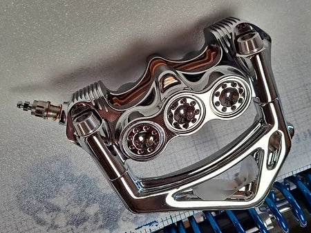 Stoppie King™ Monoblock Radial Caliper Left Side for 18" Rotor - Chrome Finish