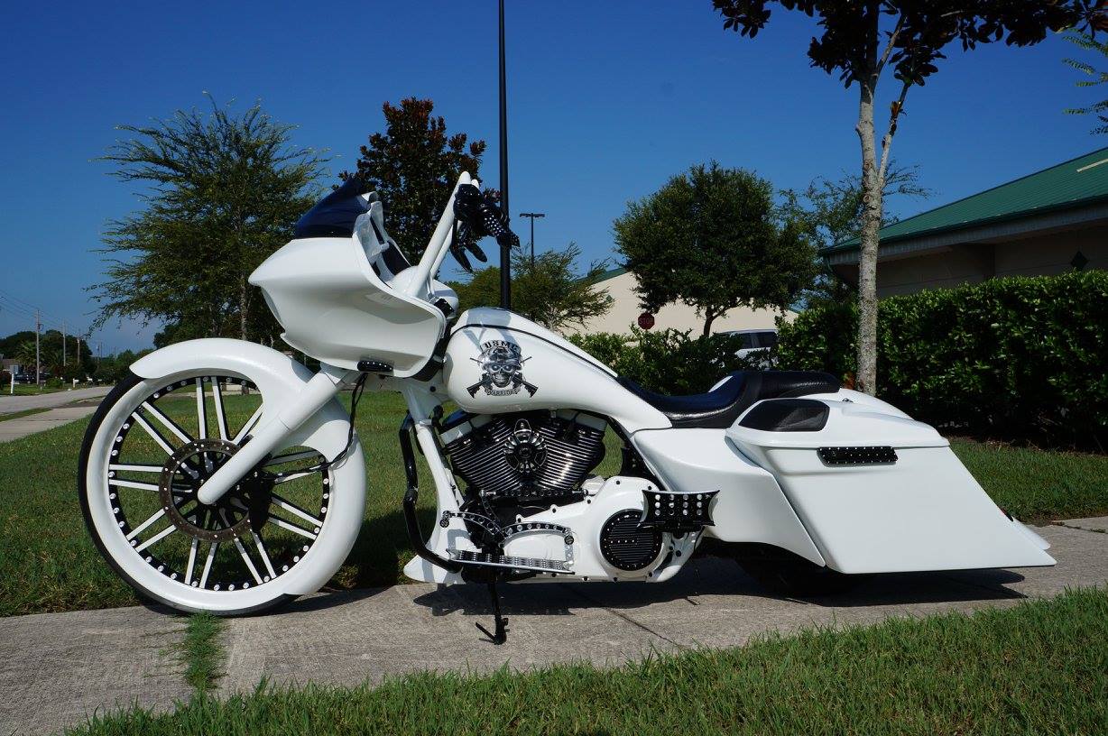 SUPER STREET WITH BOLTS FRONT WHEEL