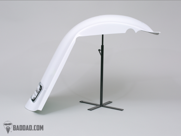 BAGGER REAR FENDER WITH RECESS