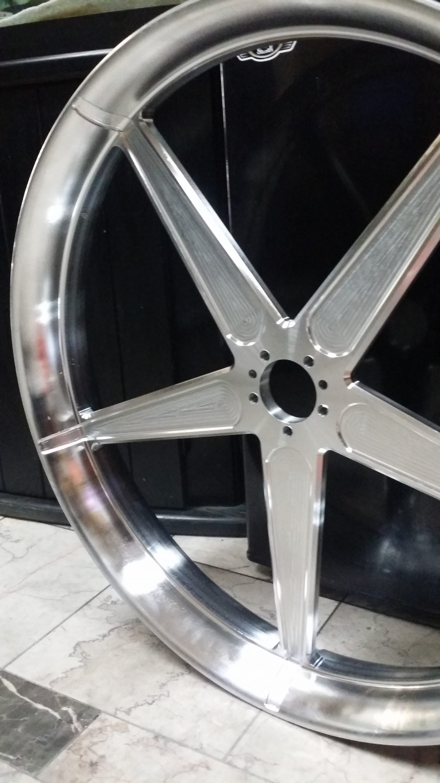 REV LIMIT FRONT WHEEL