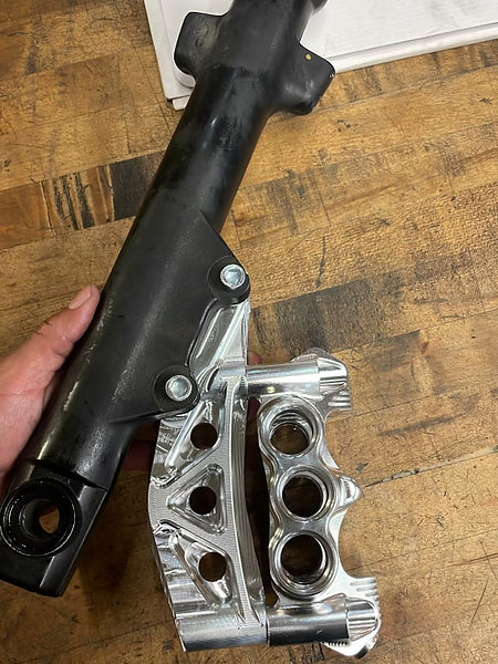 B-62ARS Adapter to fit Radial to Stock legs