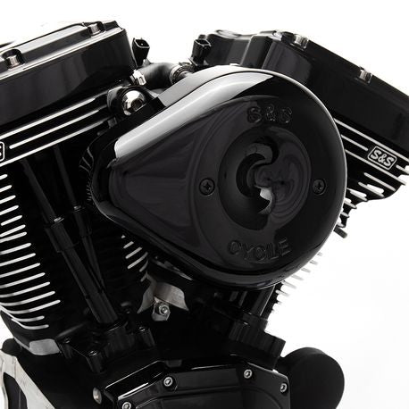 Stealth Air Cleaner Kit with Black Teardrop Cover for 2001-2015 fuel-injected Softail® models, 2004-2017 fuel-injected Dyna® models, and 2003-2007 fuel-injected Touring models