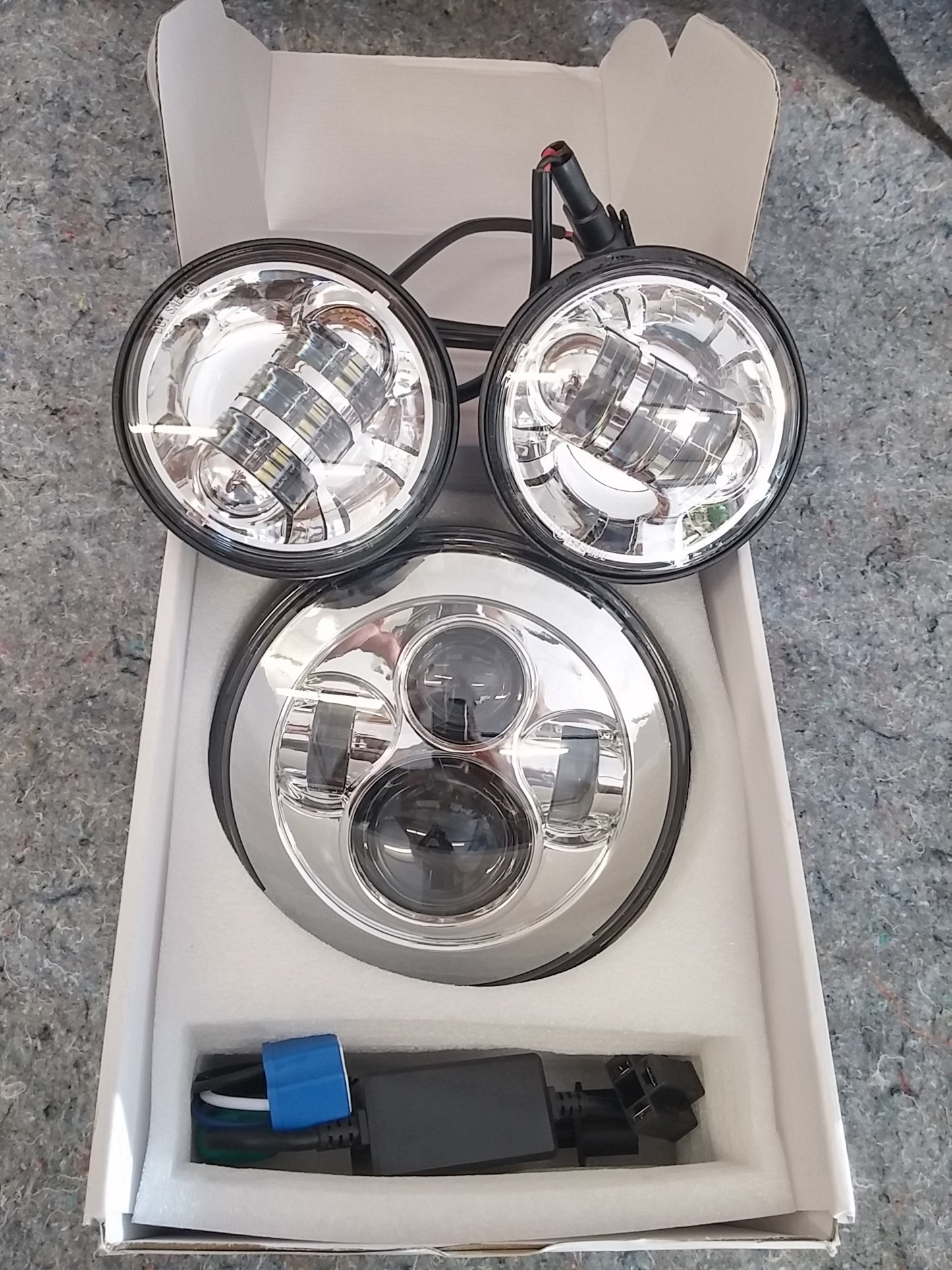 PACKAGE 7" Chrome LED Headlight + Pair 4.5" LED Driving Lights