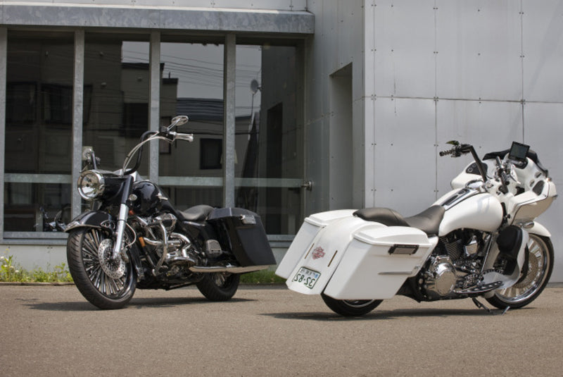 SOFTAIL REAR FENDER WITH FLUSH BRAKE, RECESSED LICENSE PLATE & SIGNALS