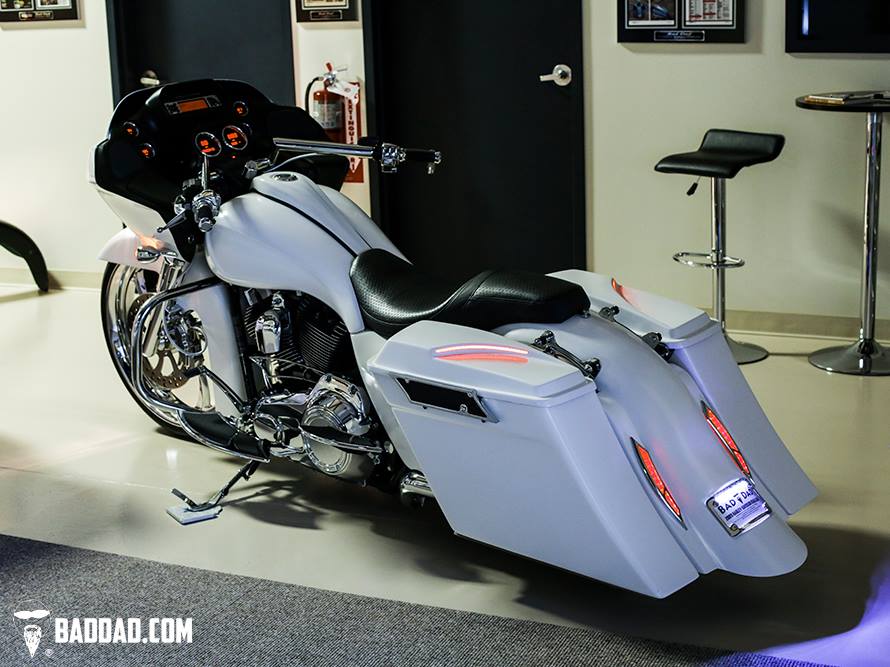 COMPETITION SERIES FENDER WITH SURFACE LIGHTS & BAG KIT