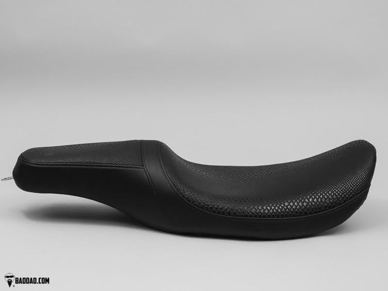 SNAKESKIN BAGGER SEAT