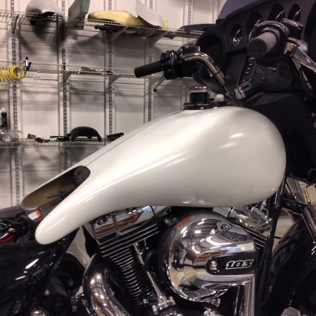 CLASSIC SERIES STRETCHED TANK SHROUD