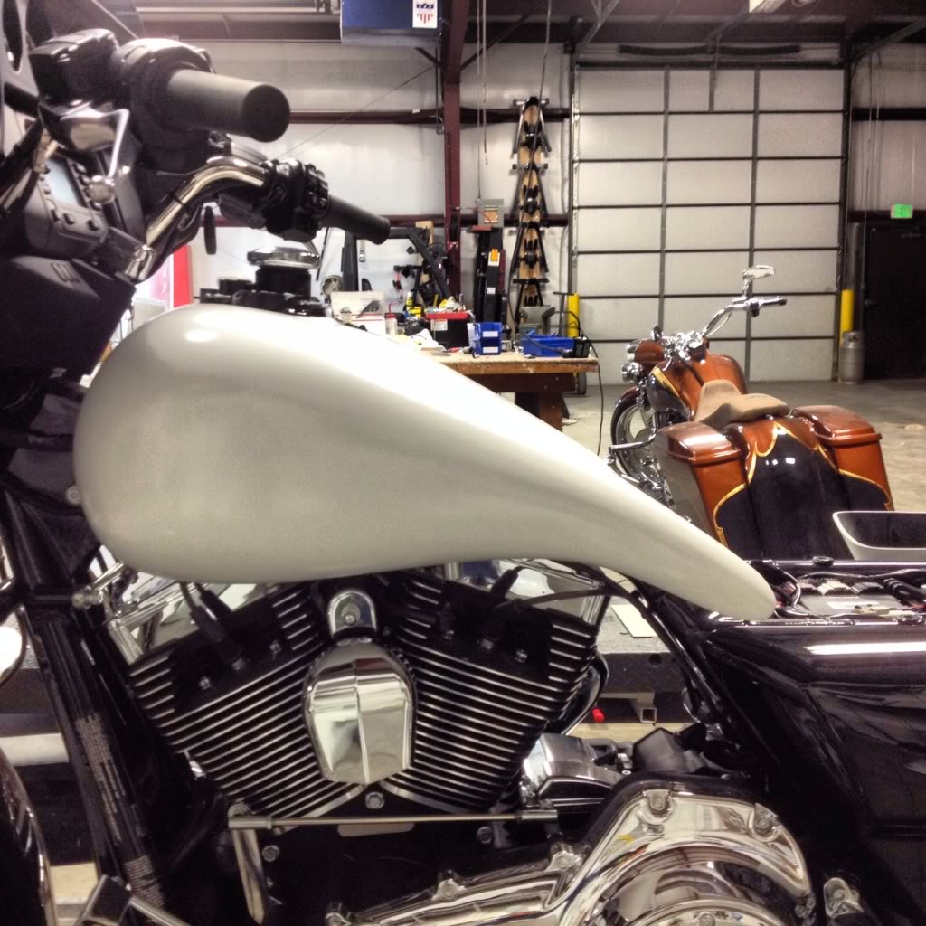 CLASSIC SERIES STRETCHED TANK SHROUD