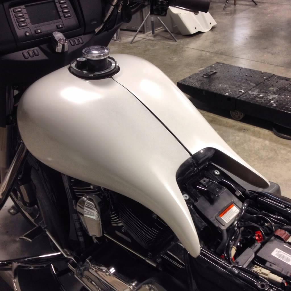 CLASSIC SERIES STRETCHED TANK SHROUD